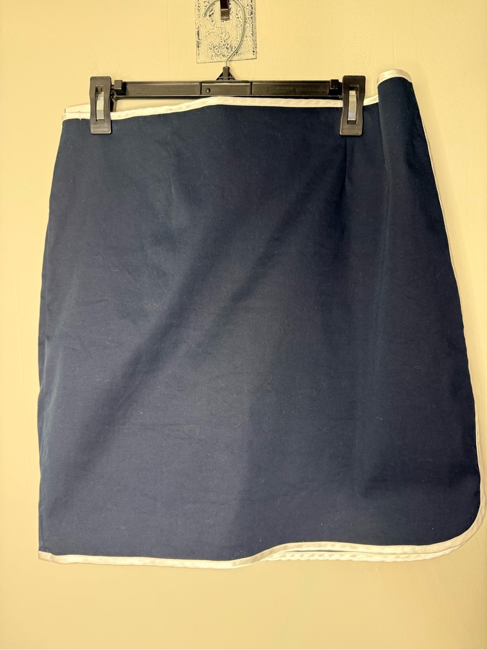 Tommy Hilfiger Navy Pencil Skirt with White Satin Trim